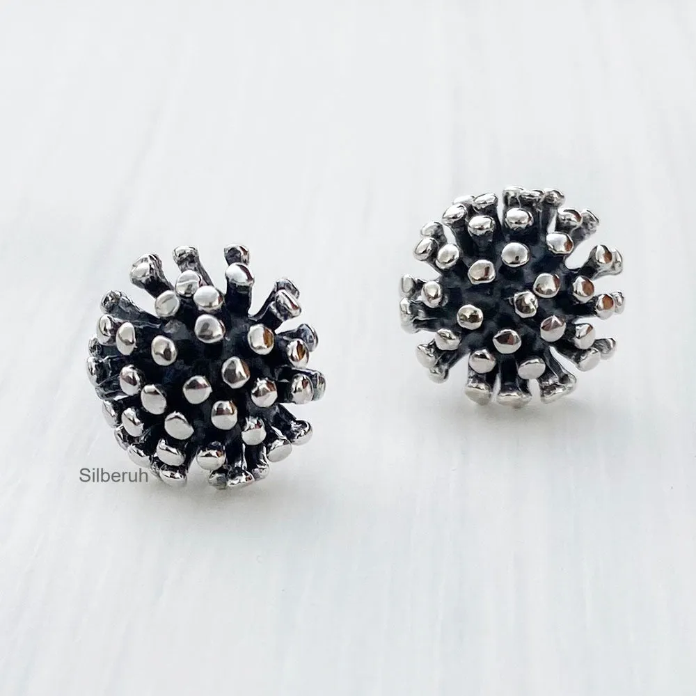 Flower Pollen Silver Stud